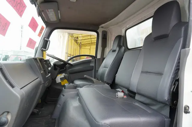 いすゞ エルフ TKG-NPR85YN(2WD)の写真39