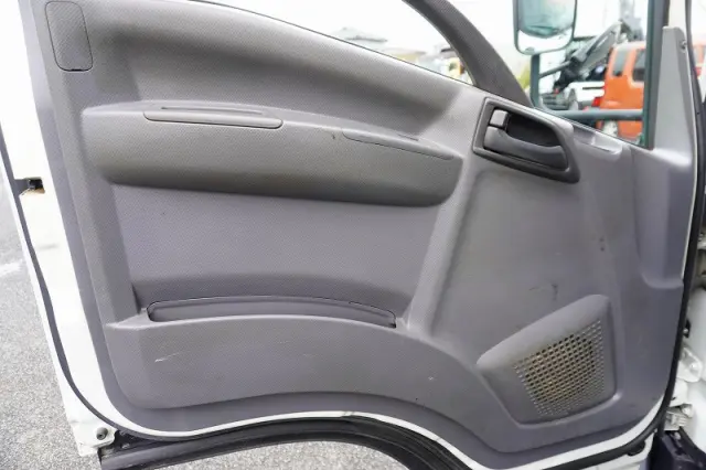 いすゞ エルフ TKG-NPR85YN(2WD)の写真40