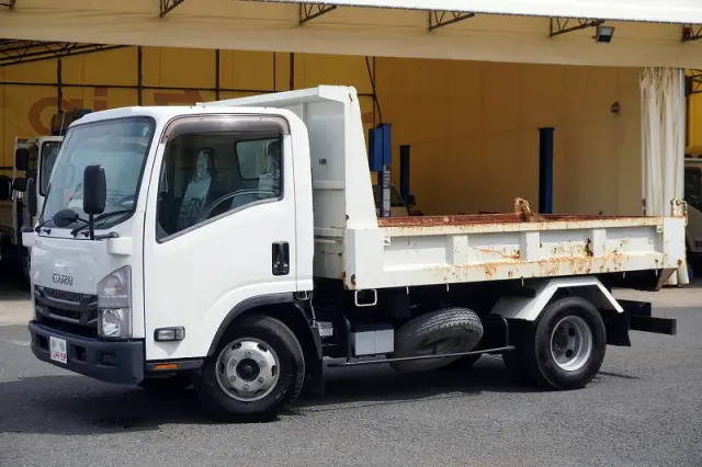 いすゞ エルフ TKG-NPR85YN(2WD)の写真1