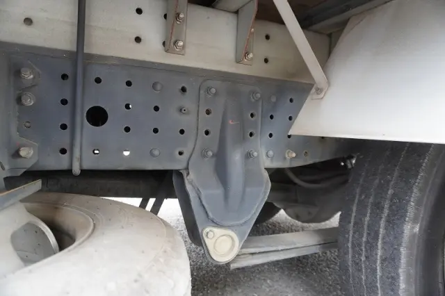 三菱 キャンター TPG-FBA00(2WD)の写真11