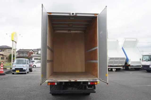 三菱 キャンター TPG-FBA00(2WD)の写真21