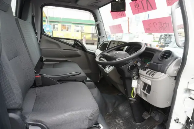 三菱 キャンター TPG-FBA00(2WD)の写真34