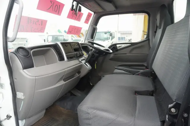 三菱 キャンター TPG-FBA00(2WD)の写真35