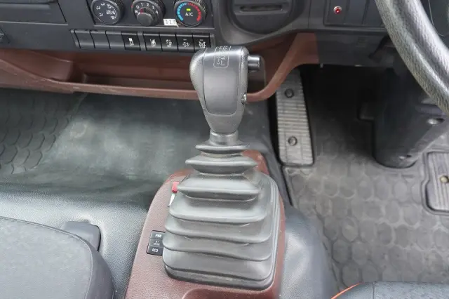 日野 レンジャー 2KG-FC2ABA(2WD)の写真34