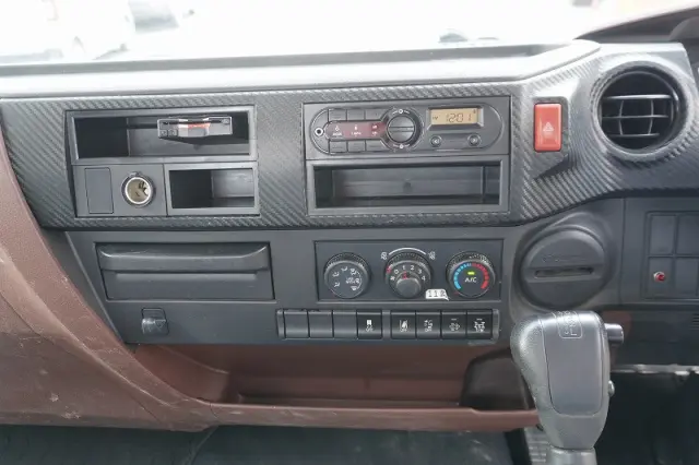 日野 レンジャー 2KG-FC2ABA(2WD)の写真35