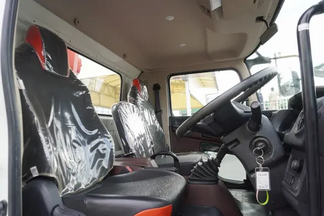 日野 レンジャー 2KG-FC2ABA(2WD)の写真39