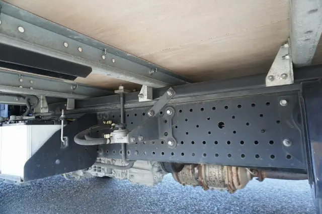 いすゞ エルフ TPG-NPR85AN(2WD)の写真12