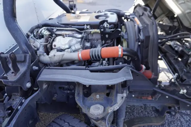 いすゞ エルフ TPG-NPR85AN(2WD)の写真15