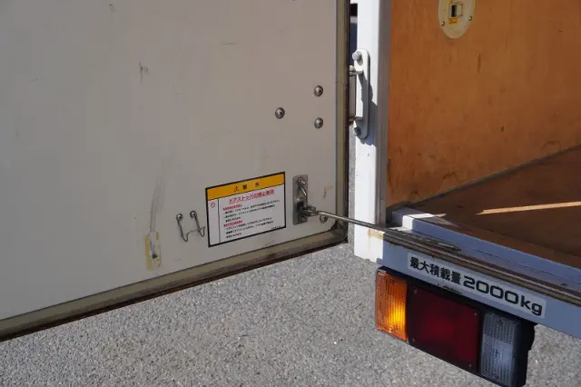 いすゞ エルフ TPG-NPR85AN(2WD)の写真24