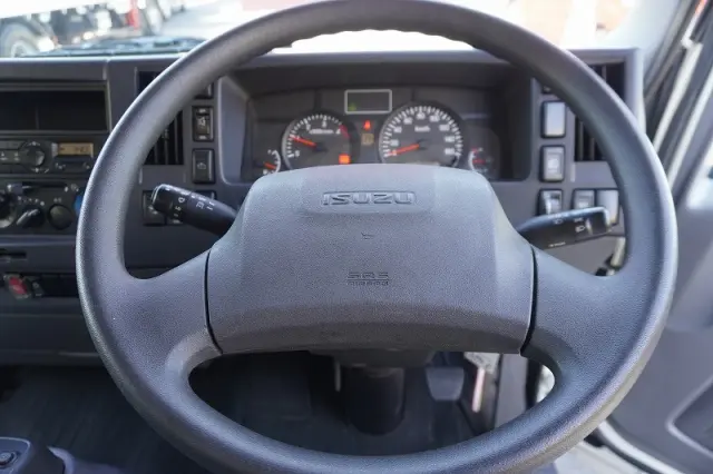 いすゞ エルフ TPG-NPR85AN(2WD)の写真28