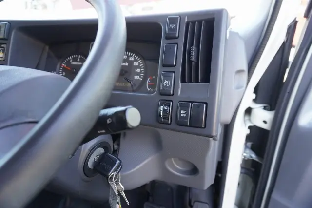 いすゞ エルフ TPG-NPR85AN(2WD)の写真33