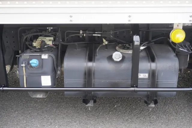 三菱 キャンター TPG-FEA50(2WD)の写真31