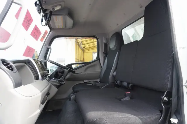 三菱 キャンター TPG-FEA50(2WD)の写真42