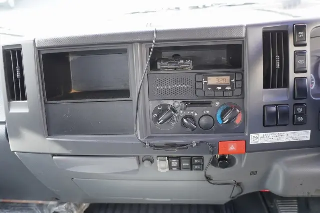 いすゞ エルフ TKG-NPR85YN(2WD)の写真34