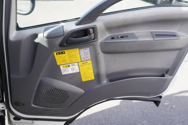 いすゞ エルフ TKG-NPR85YN(2WD)の写真37