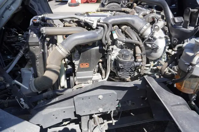 いすゞ フォワード 2RG-FRR90S2(2WD)の写真14