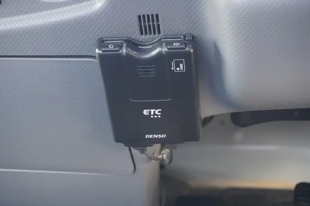 いすゞ フォワード 2RG-FRR90S2(2WD)の写真31