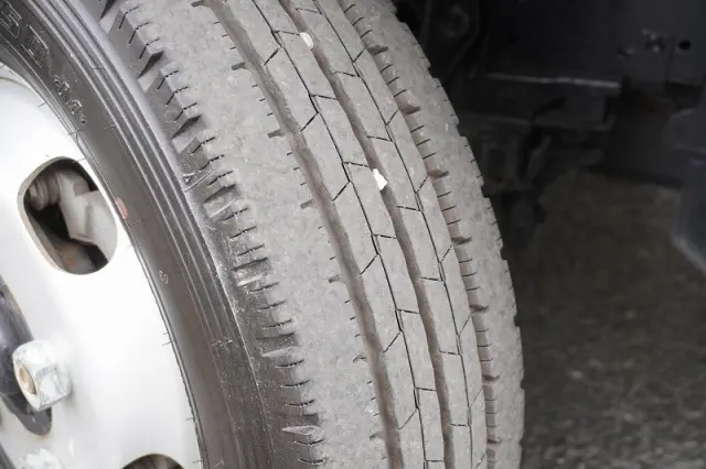 日野 デュトロ TKG-XZU605M(2WD)の写真9