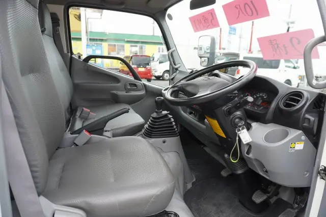 日野 デュトロ TKG-XZU605M(2WD)の写真30
