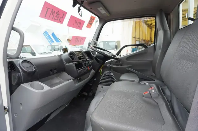 日野 デュトロ TKG-XZU605M(2WD)の写真31