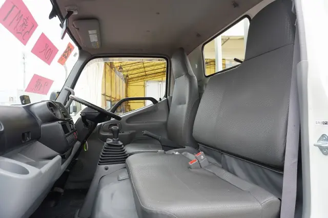 日野 デュトロ TKG-XZU605M(2WD)の写真32