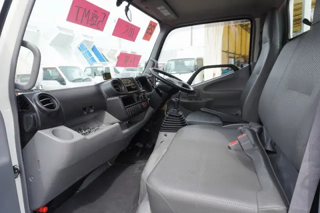 日野 デュトロ TKG-XZU605M(2WD)の写真31