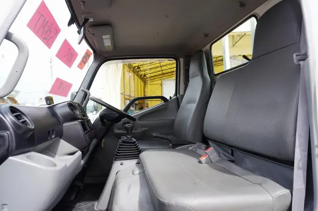 日野 デュトロ TKG-XZU605M(2WD)の写真32