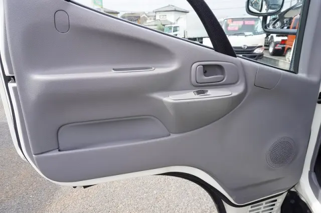 日野 デュトロ TKG-XZU605M(2WD)の写真33