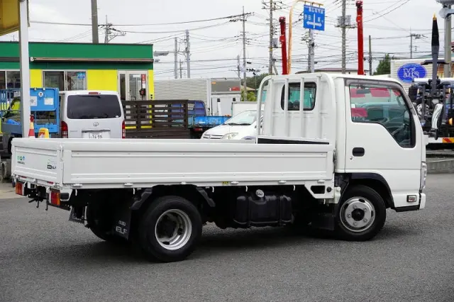 いすゞ エルフ TRG-NJR85A(2WD)の写真8