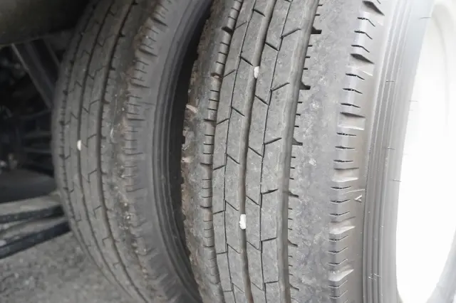 いすゞ エルフ TRG-NJR85A(2WD)の写真10