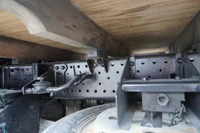 いすゞ エルフ TRG-NJR85A(2WD)の写真12