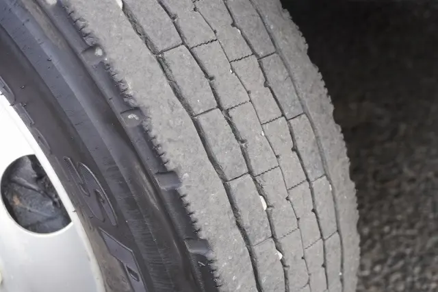 いすゞ フォワード TKG-FRR90S1(2WD)の写真9