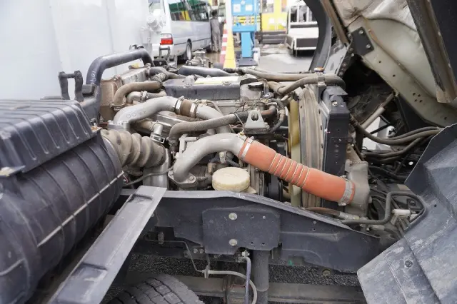 いすゞ フォワード TKG-FRR90S1(2WD)の写真15