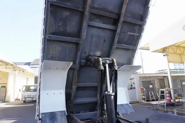 いすゞ フォワード TKG-FRR90S1(2WD)の写真28