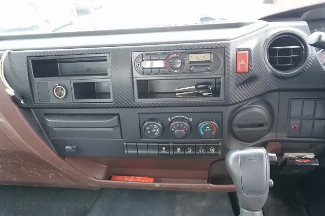 日野 レンジャー 2KG-FC2ABA(2WD)の写真35