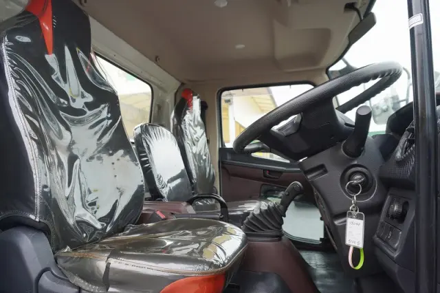 日野 レンジャー 2KG-FC2ABA(2WD)の写真39