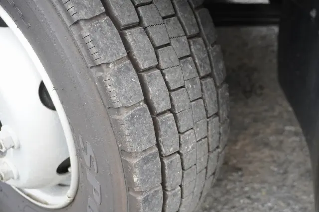 三菱 ファイター 2KG-FK62FZ(2WD)の写真9