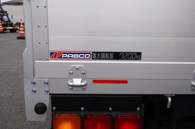 三菱 ファイター 2KG-FK62FZ(2WD)の写真20