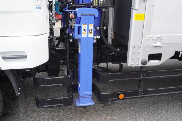 三菱 ファイター 2KG-FK62FZ(2WD)の写真24