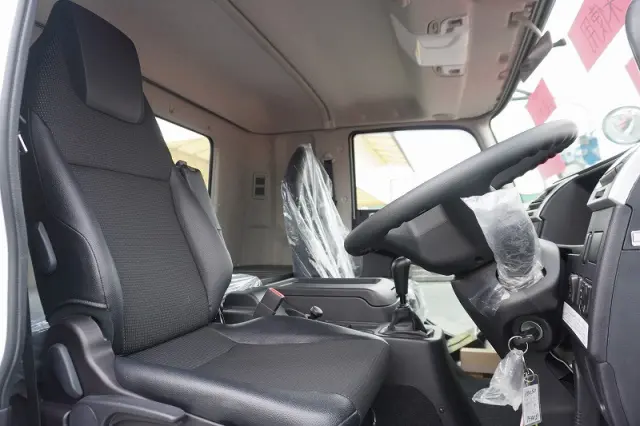 三菱 ファイター 2KG-FK62FZ(2WD)の写真39