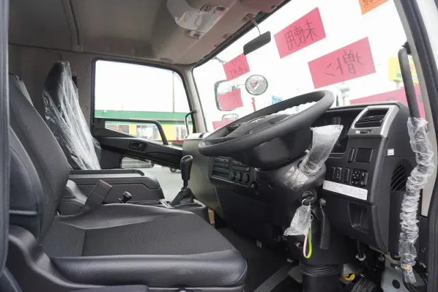 三菱 ファイター 2KG-FK62FZ(2WD)の写真40