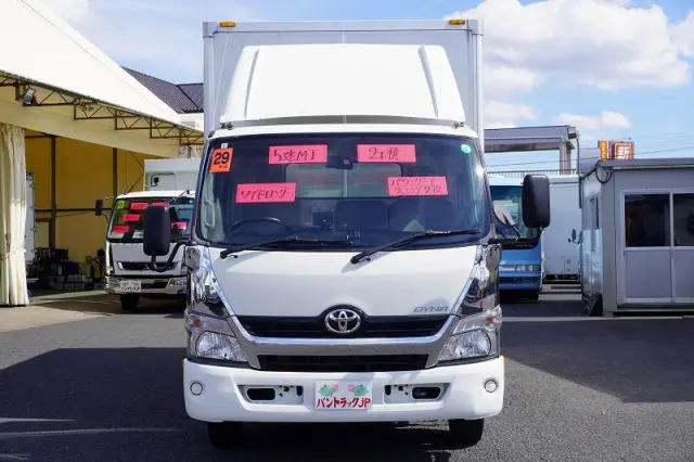 トヨタ ダイナ TKG-XZU710(2WD)の写真2