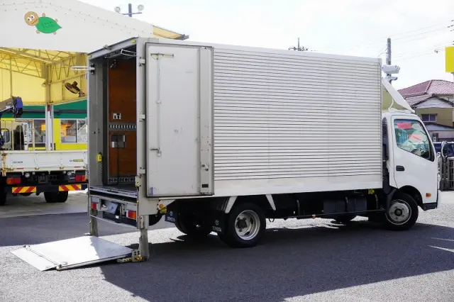 トヨタ ダイナ TKG-XZU710(2WD)の写真9