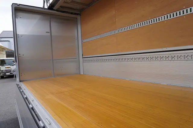 日野 デュトロ 2RG-XZU712M(2WD)の写真19