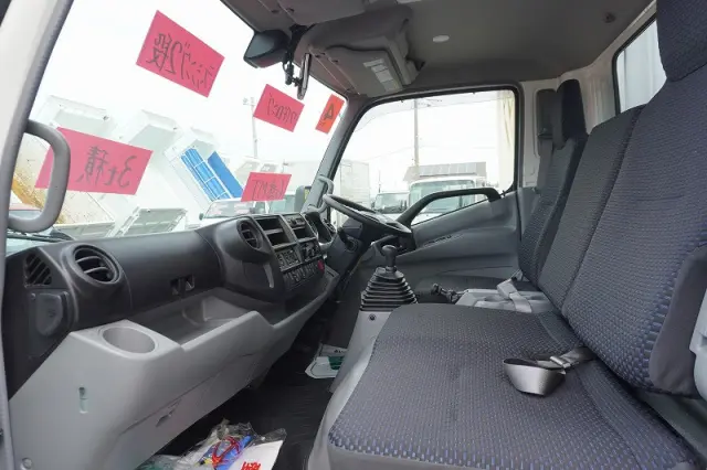 日野 デュトロ 2RG-XZU712M(2WD)の写真37