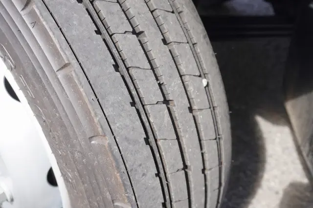 三菱 ファイター 2KG-FK62FZ(2WD)の写真9