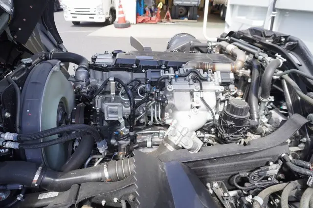 三菱 ファイター 2KG-FK62FZ(2WD)の写真14