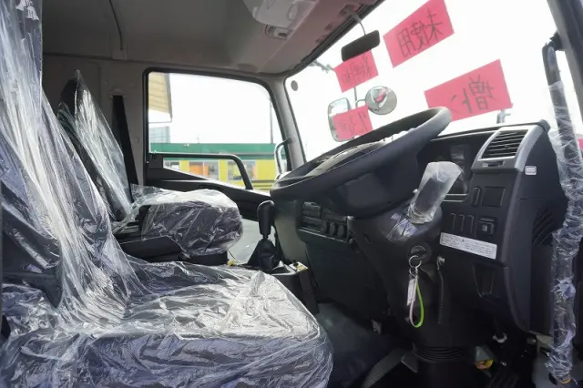 三菱 ファイター 2KG-FK62FZ(2WD)の写真38