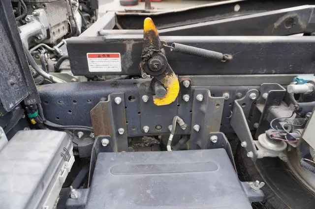 いすゞ エルフ TPG-NKR85AN(2WD)の写真13