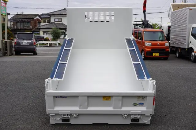 いすゞ エルフ TPG-NKR85AN(2WD)の写真19